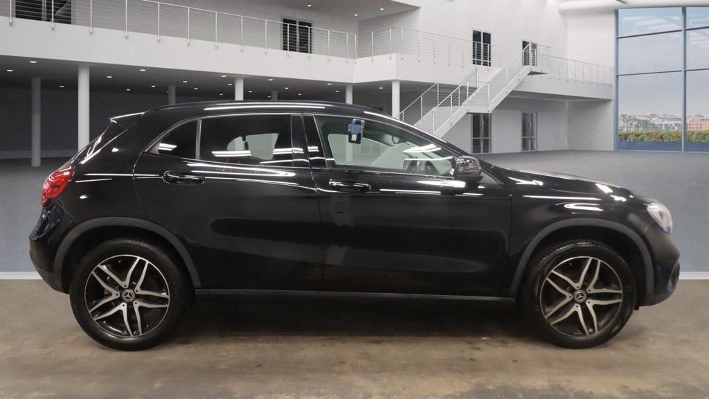 Used Mercedes-Benz GLA 2019 for sale - 76582829: Photo 5