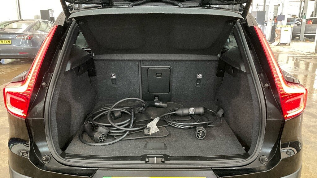 Used Volvo XC40 2023 for sale - 77293305: Photo 12