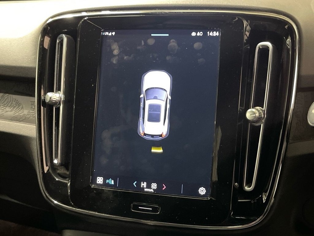 Used Volvo XC40 2023 for sale - 77293305: Photo 22