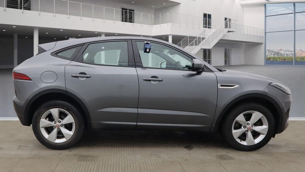 Used Jaguar E-Pace 2019 for sale - 76848248: Photo 5