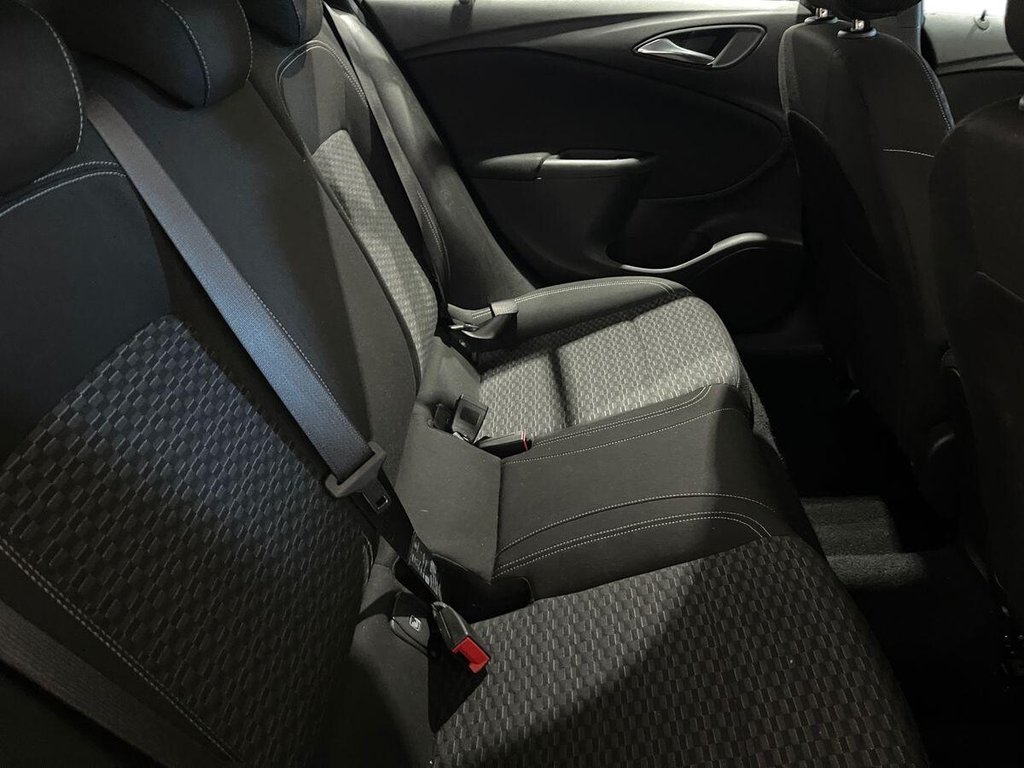 Used Vauxhall Astra 2018 for sale - 77226639: Photo 26