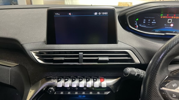 Used Peugeot 3008 2018 for sale - 76345928: Photo 11