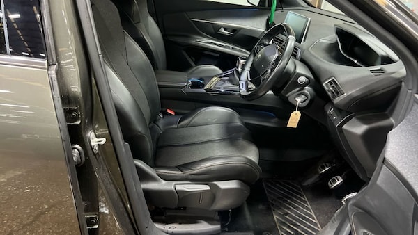 Used Peugeot 3008 2018 for sale - 76345928: Photo 9