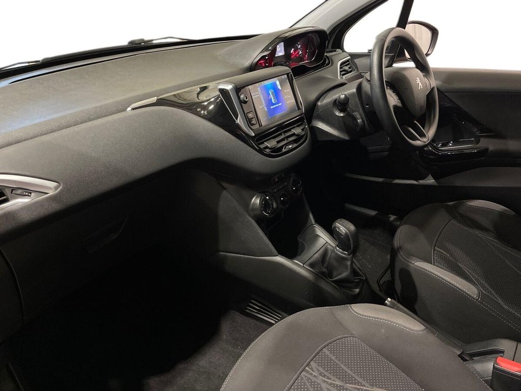 Used Peugeot 208 2014 for sale - 77693556: Photo 14