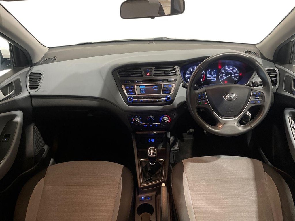 Used Hyundai i20 2016 for sale - 76867302: Photo 10