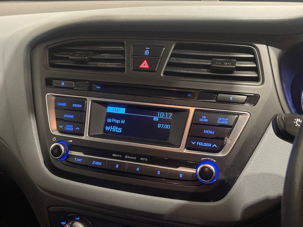 Used Hyundai i20 2016 for sale - 76867302: Photo 11