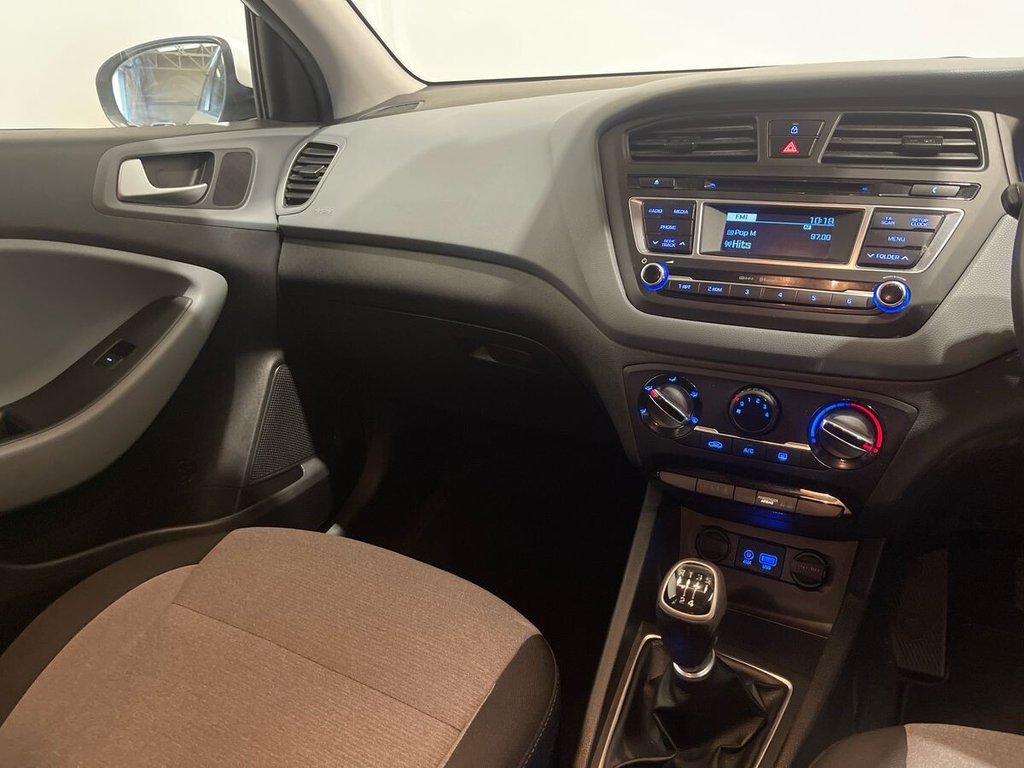 Used Hyundai i20 2016 for sale - 76867302: Photo 16