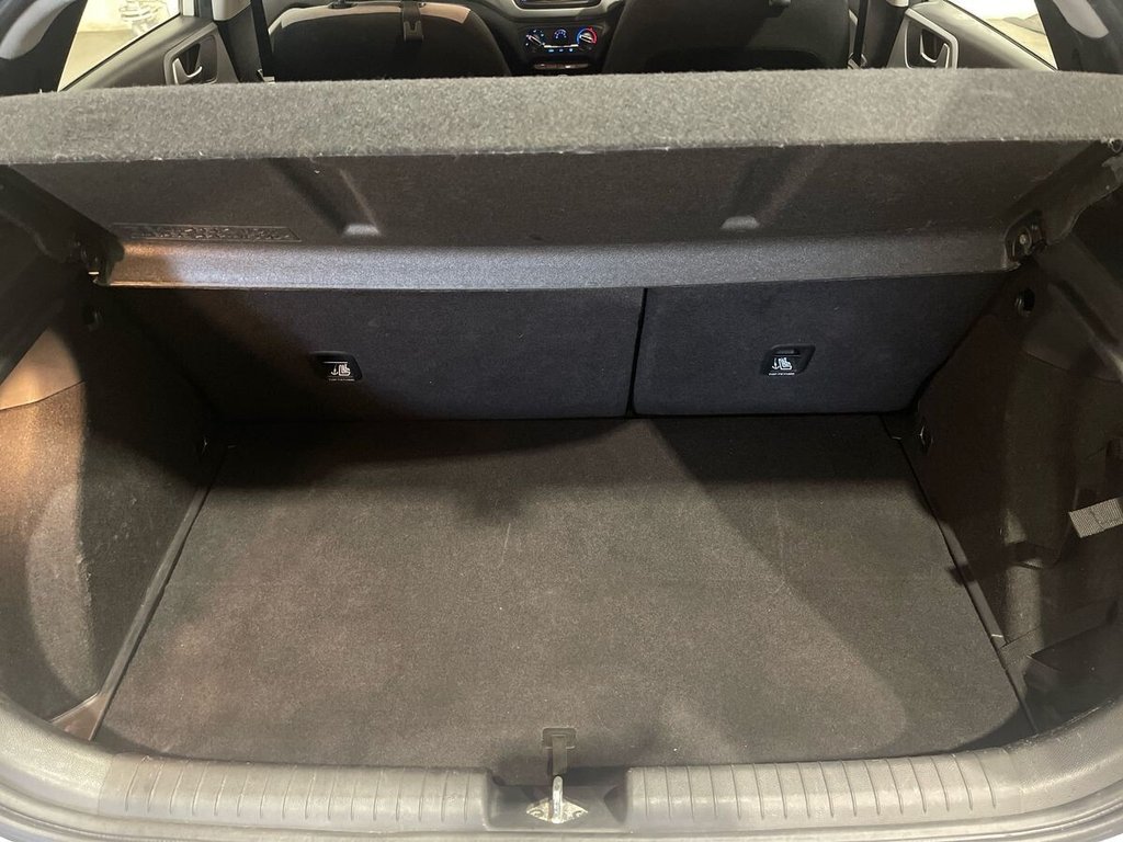 Used Hyundai i20 2016 for sale - 76867302: Photo 26