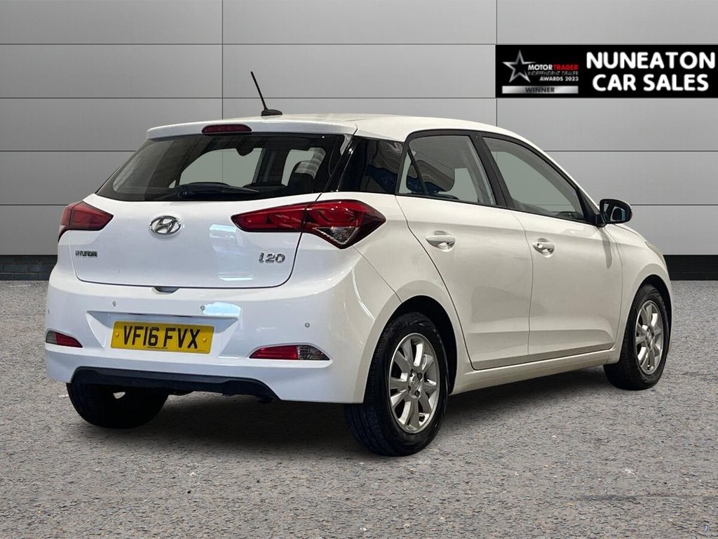 Used Hyundai i20 2016 for sale - 76867302: Photo 3