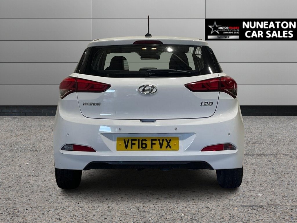 Used Hyundai i20 2016 for sale - 76867302: Photo 4