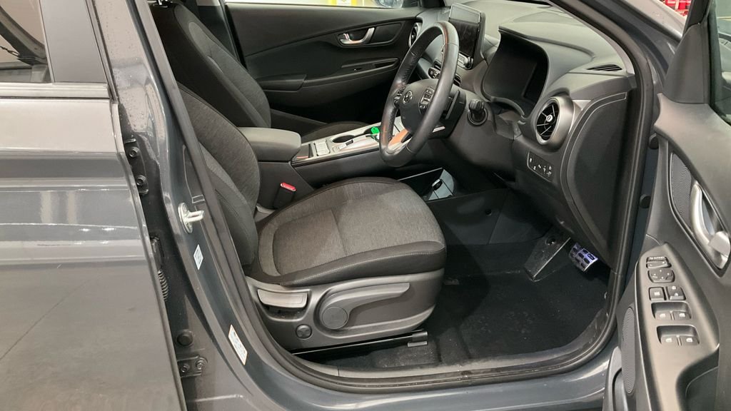 Used Hyundai KONA 2023 for sale - 77111156: Photo 9