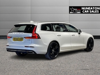 Used Volvo V60 2018 for sale - 75320744: Photo