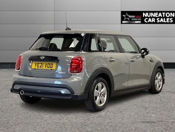Used MINI Hatch 2021 for sale - 79221936: Photo