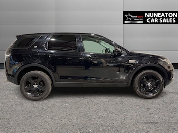 Used Land Rover Discovery Sport 2018 for sale - 77748302: Photo