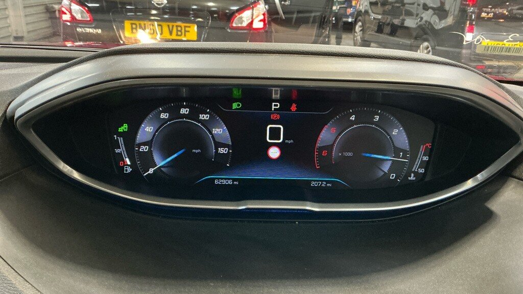 Used Peugeot 3008 2018 for sale - 77971600: Photo 10