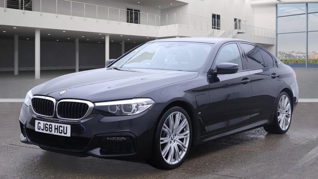 Used BMW 5 Series 2018 for sale - 76635484: Photo 2