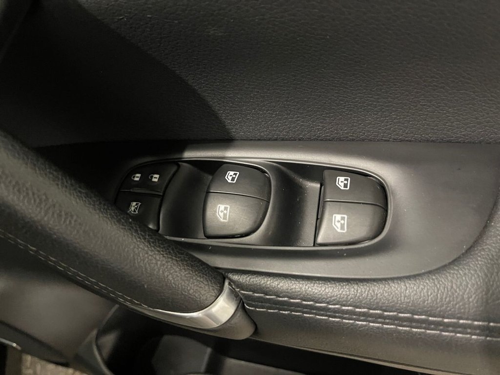 Used Nissan Qashqai 2019 for sale - 76558705: Photo 17