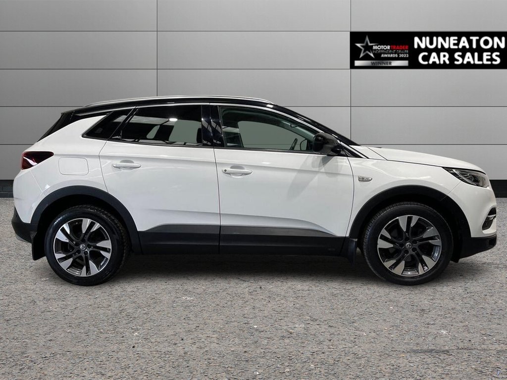 Used Vauxhall Grandland X 2018 for sale - 76367443: Photo 2