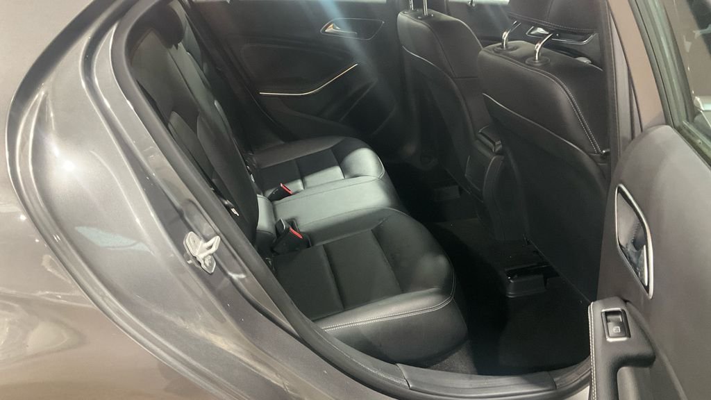 Used Mercedes-Benz A-Class 2017 for sale - 76406893: Photo 8