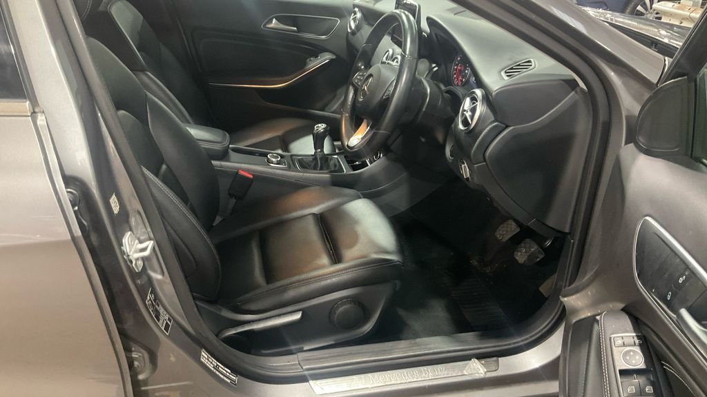 Used Mercedes-Benz A-Class 2017 for sale - 76406893: Photo 9