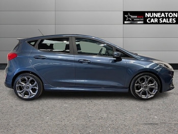 Used Ford Fiesta 2018 for sale - 76610272: Photo