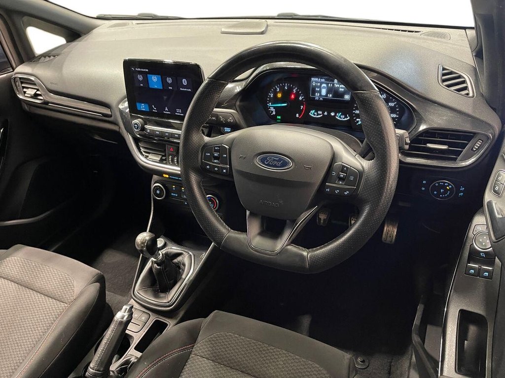 Used Ford Fiesta 2018 for sale - 76610272: Photo 9