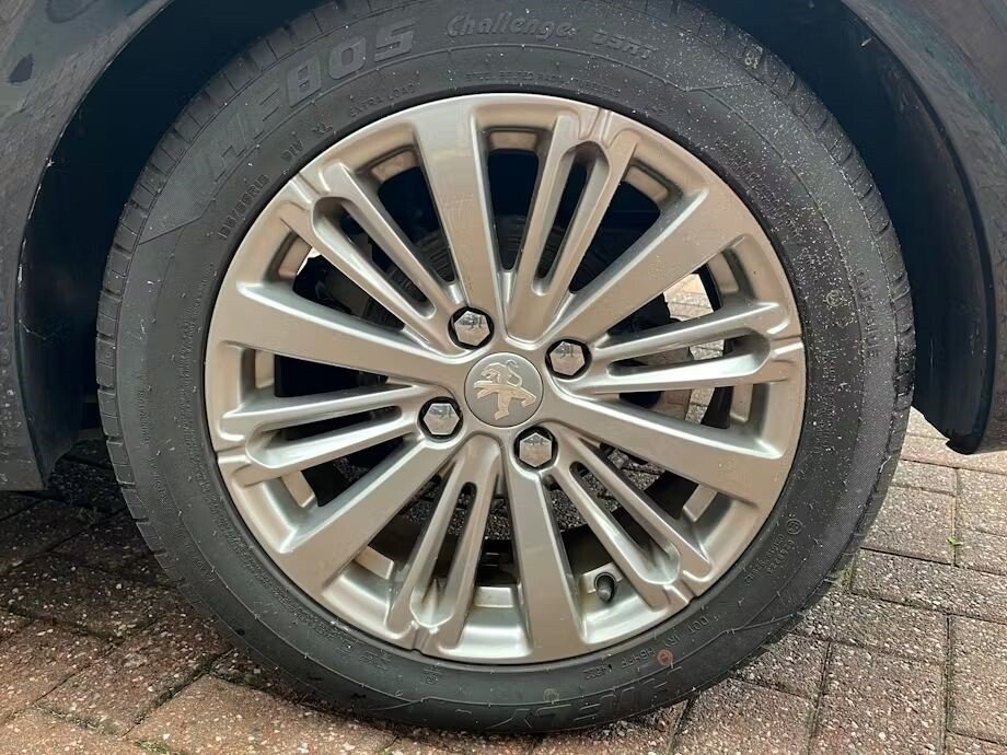 Used Peugeot 208 2018 for sale - 77360041: Photo 9