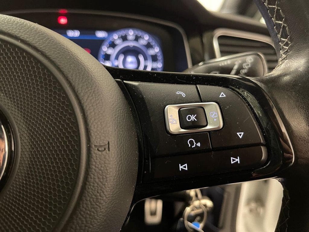 Used Volkswagen Golf 2017 for sale - 76900427: Photo 21