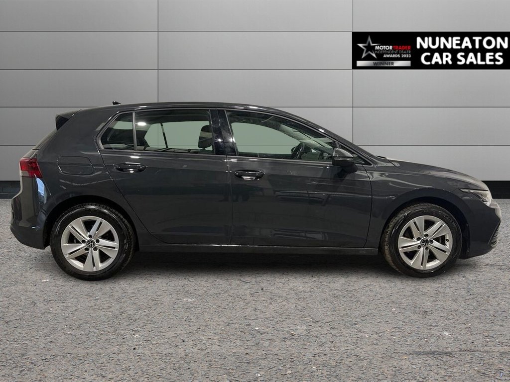 Used Volkswagen Golf 2023 for sale - 77680251: Photo 2