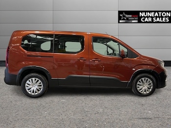 Used Peugeot Rifter 2020 for sale - 76558745: Photo