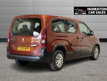 Used Peugeot Rifter 2020 for sale - 76558745: Photo