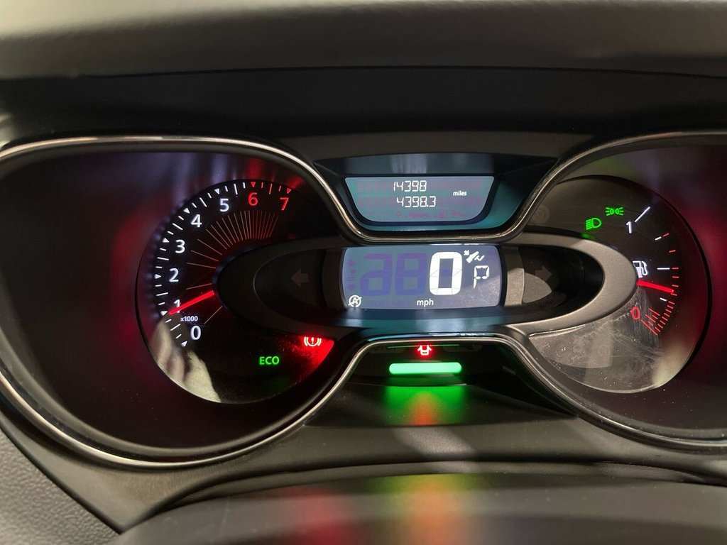 Used Renault Captur 2016 for sale - 76950223: Photo 23