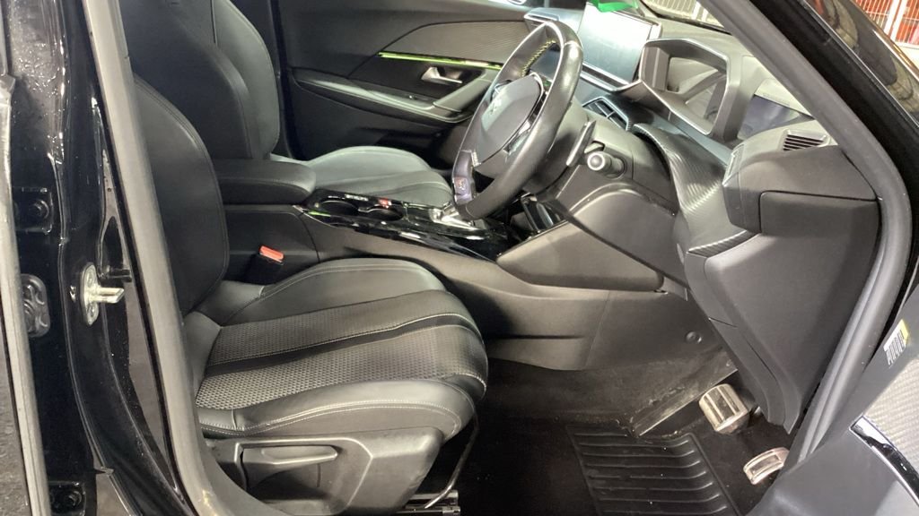 Used Peugeot 2008 2020 for sale - 76710811: Photo 9