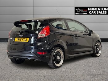 Used Ford Fiesta 2015 for sale - 79667244: Photo
