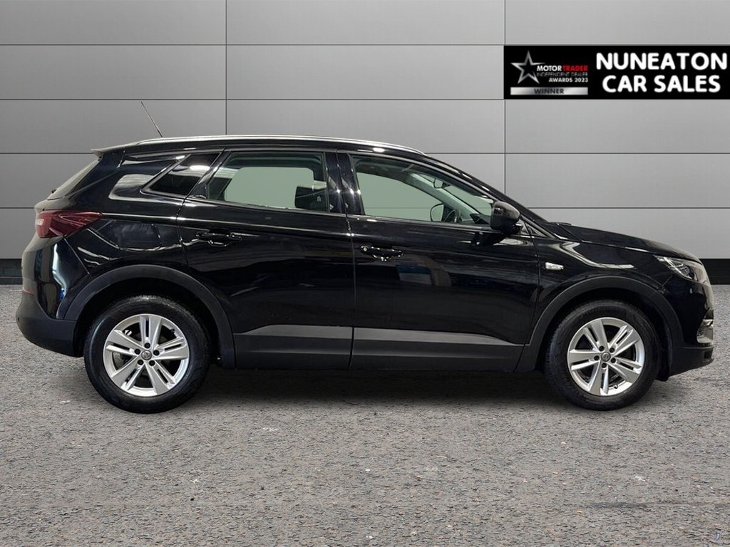 Used Vauxhall Grandland X 2019 for sale - 76147427: Photo 2