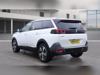 Used Peugeot 5008 2018 for sale - 76792257: Photo