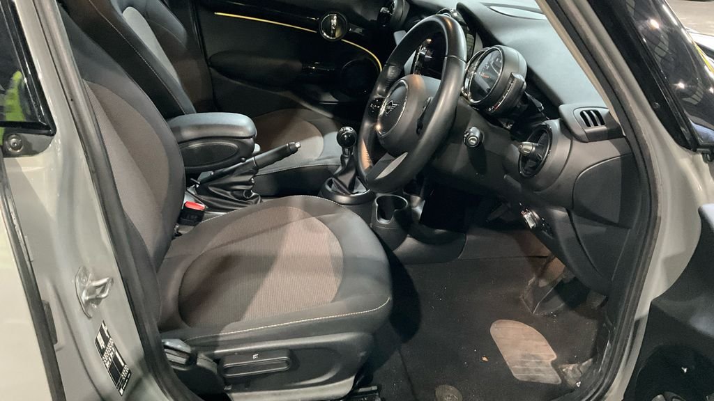 Used MINI Hatch 2022 for sale - 76910069: Photo 9