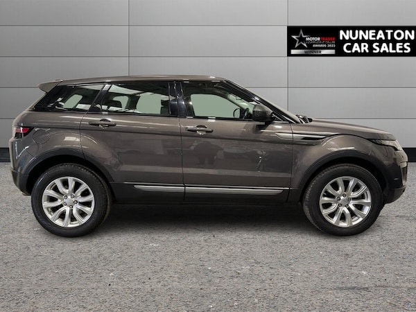 Used Land Rover Range Rover Evoque 2017 for sale - 76318705: Photo 2