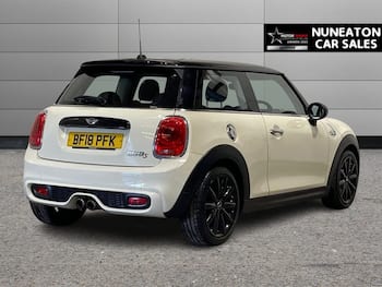 Used MINI Hatch 2018 for sale - 79818152: Photo