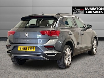 Used Volkswagen T-Roc 2018 for sale - 78487250: Photo