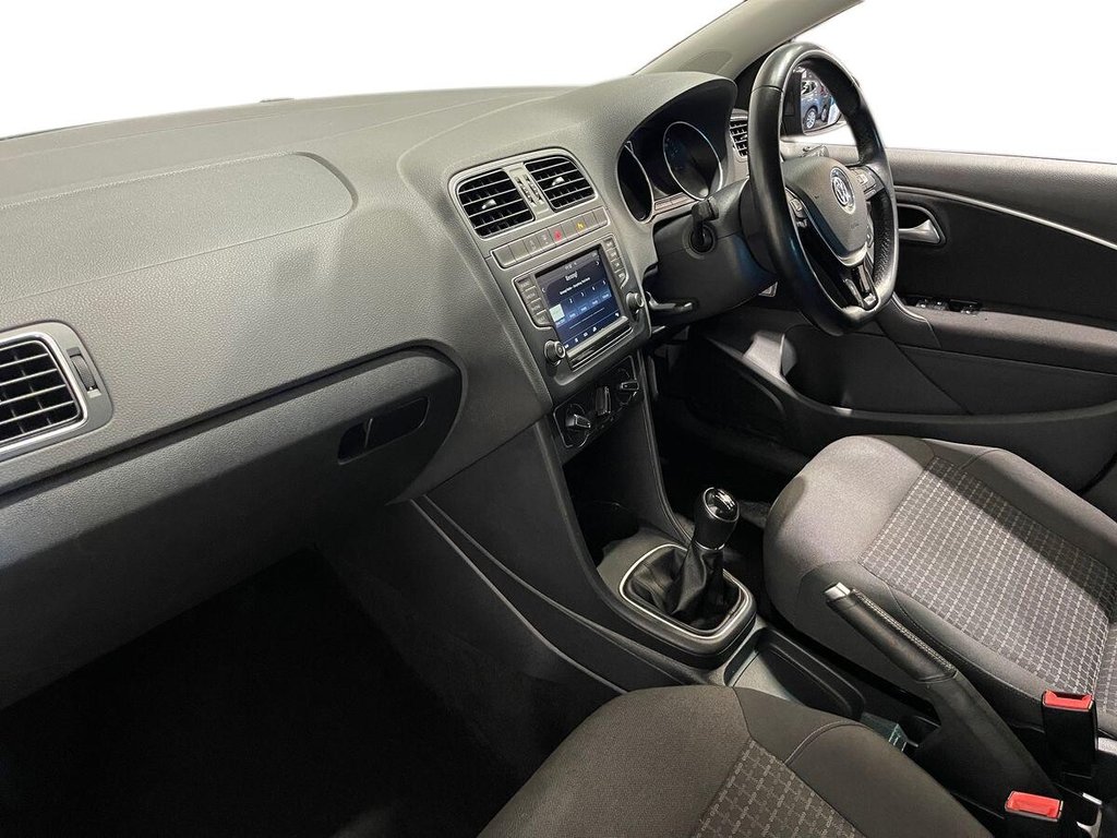 Used Volkswagen Polo 2017 for sale - 77053654: Photo 13