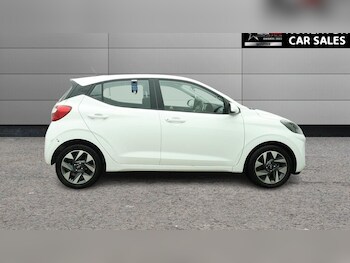 Used Hyundai i10 2023 for sale - 78481952: Photo