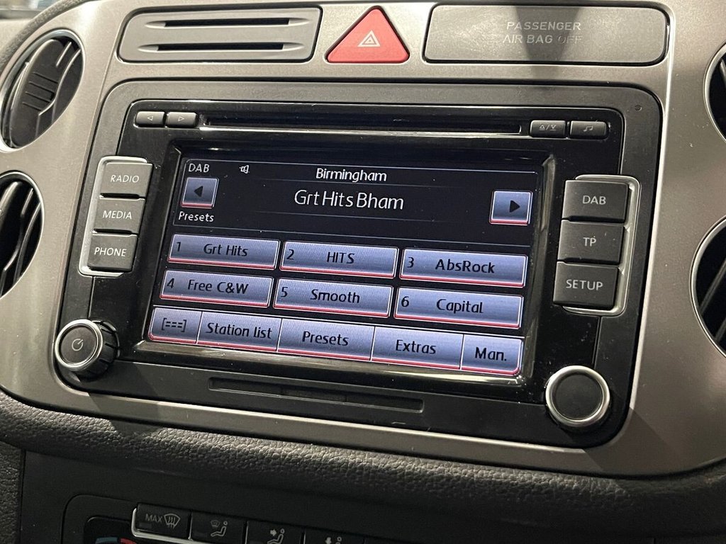 Used Volkswagen Tiguan 2010 for sale - 76797771: Photo 11