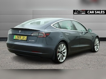 Used Tesla Model 3 2019 for sale - 77408518: Photo