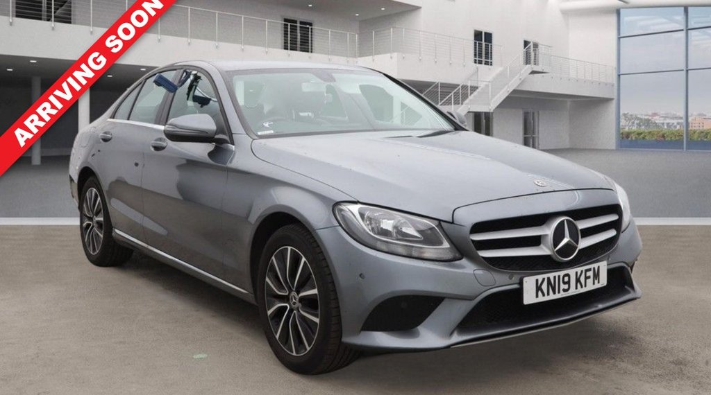 Used Mercedes-Benz C Class 2019 for sale - 77139817: Photo 1