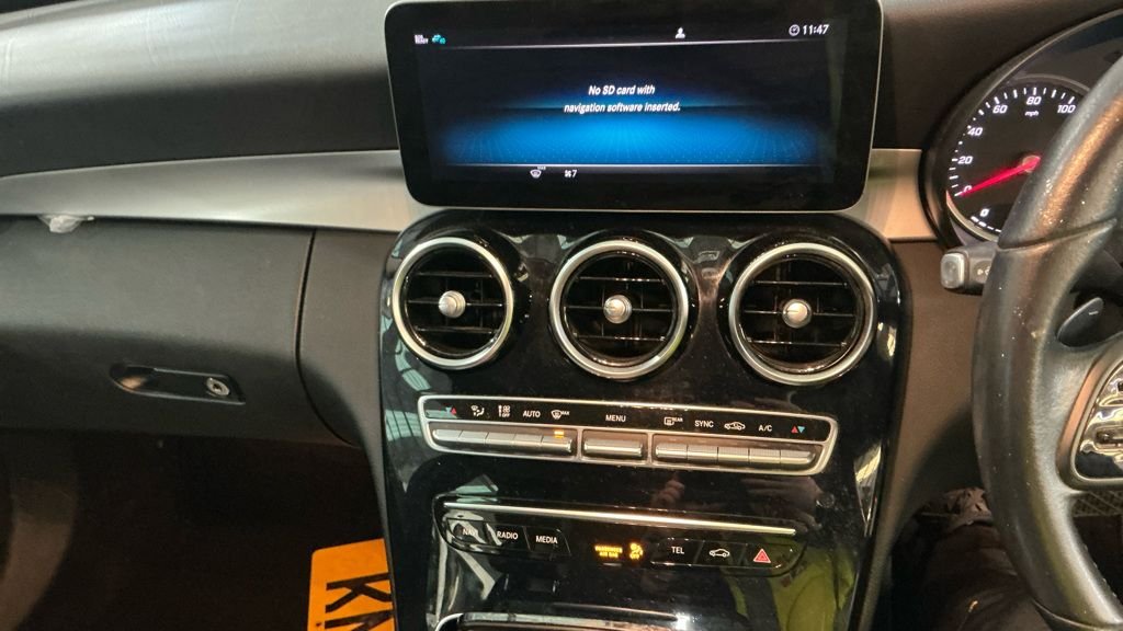 Used Mercedes-Benz C Class 2019 for sale - 77139817: Photo 11