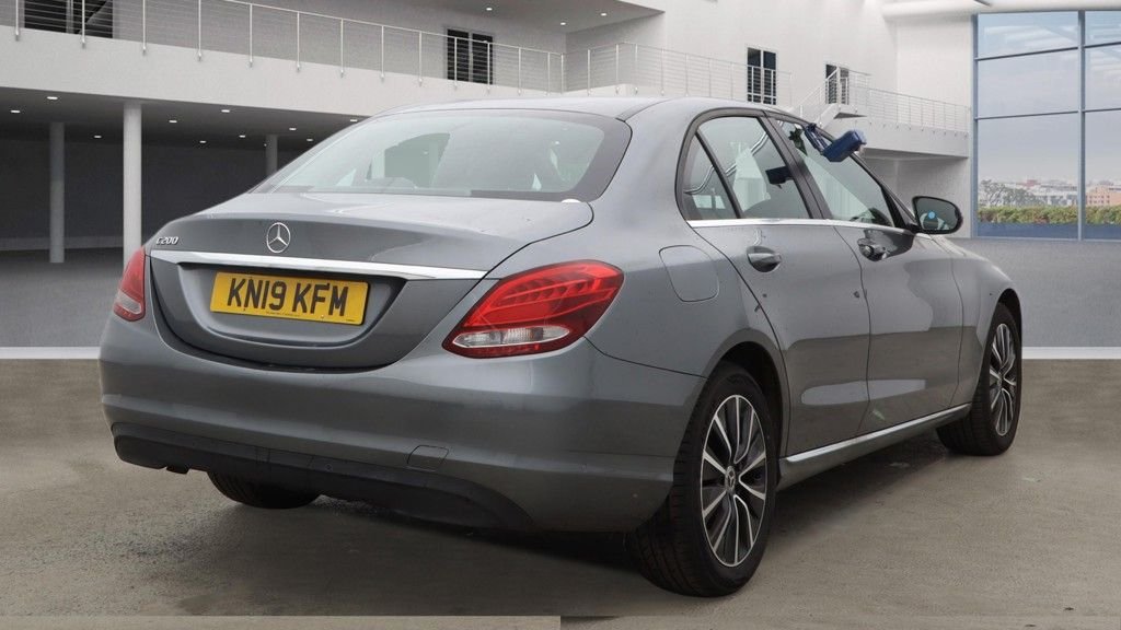 Used Mercedes-Benz C Class 2019 for sale - 77139817: Photo 4