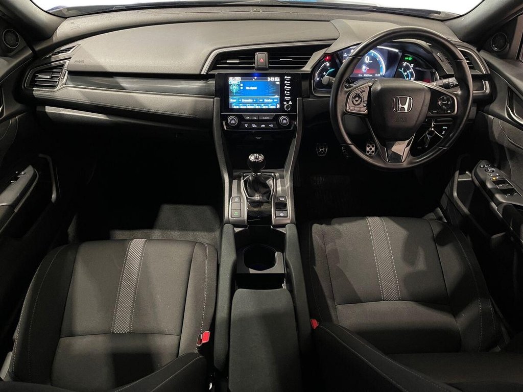 Used Honda Civic 2020 for sale - 76235817: Photo 10
