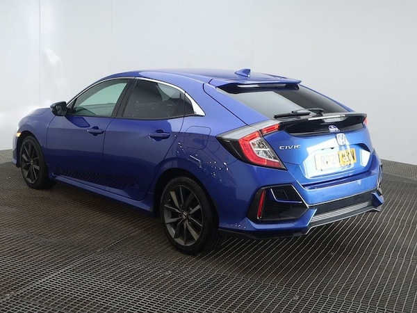 Used Honda Civic 2020 for sale - 76235817: Photo 2