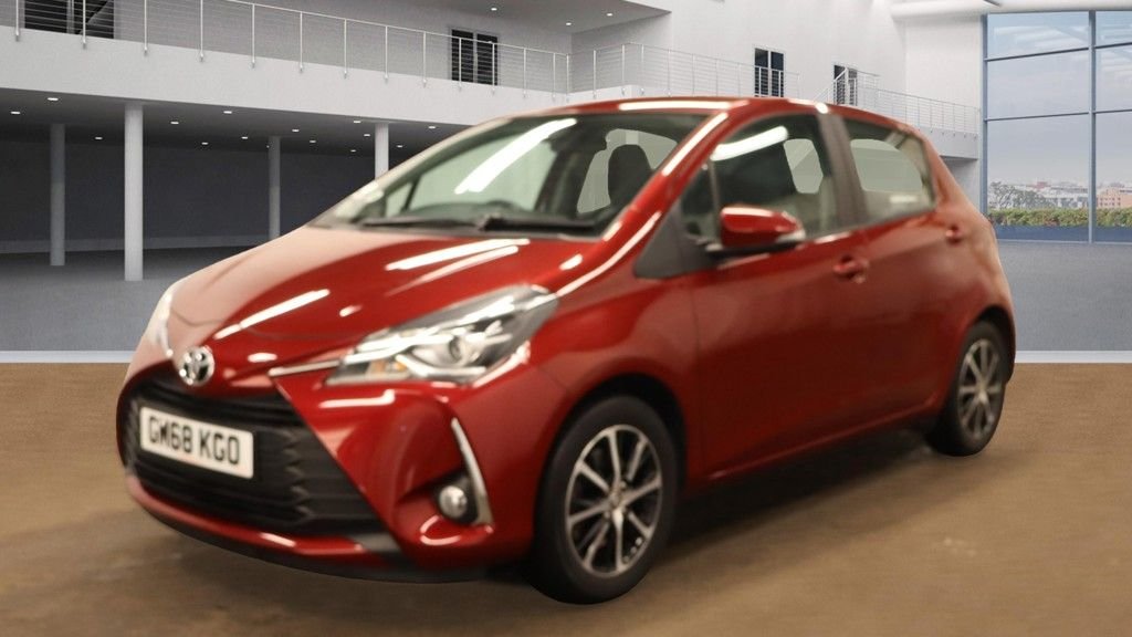 Used Toyota Yaris 2019 for sale - 76731147: Photo 2